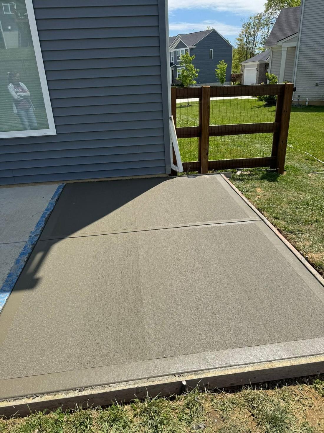 Finished concrete walkway